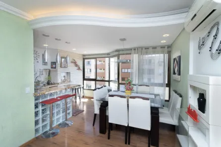 Apartamento com 3 Quartos à venda, 90m² no Vila Ipiranga, Porto Alegre