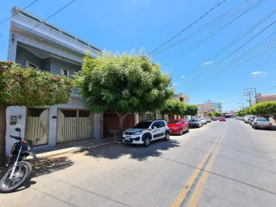Casa com 3 Quartos à venda, 170m² no Alagadiço, Juazeiro
