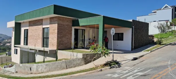 Sobrado com 4 Quartos para alugar, 320m² no Condomínio Residencial Mantiqueira, São José dos Campos