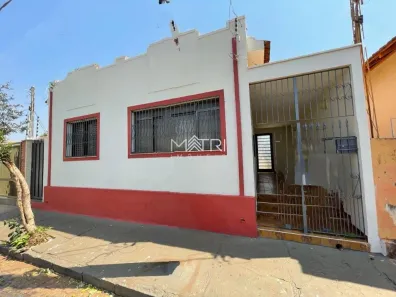 Casa com 3 Quartos à venda, 179m² no Centro, Araraquara