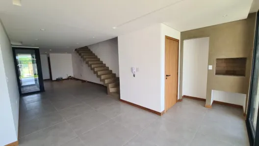 Casa com 3 Quartos à venda, 145m² no Campeche, Florianópolis