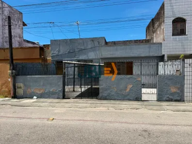 Casa com 4 Quartos à venda, 365m² no Monte Castelo, Fortaleza
