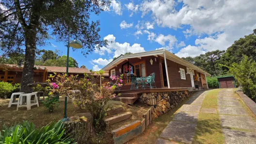 Casa de Condomínio com 3 Quartos à venda, 76m² no Vale Feliz, Campos do Jordão