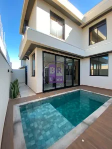 Sobrado com 4 Quartos à venda, 253m² no Gleba Simon Frazer, Londrina