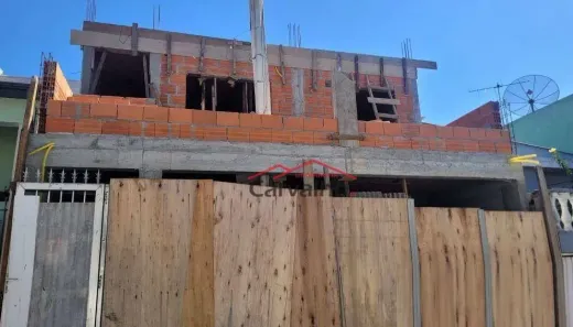 Sobrado com 2 Quartos à venda, 250m² no Vila Nivi, São Paulo