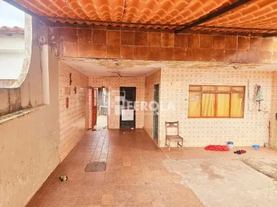 Casa com 5 Quartos à venda, 350m² no Taguatinga Norte, Brasília