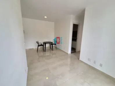 Apartamento com 2 Quartos para alugar, 48m² no Recreio dos Bandeirantes, Rio de Janeiro