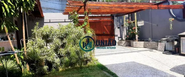 Casa com 5 Quartos à venda, 250m² no São Francisco, Niterói