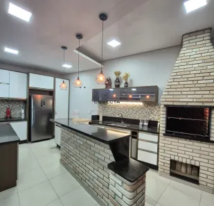 Casa com 4 Quartos à venda, 200m² no Jardim Alto do Cafezal, Londrina