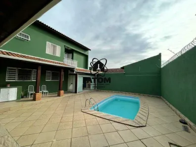 Casa com 3 Quartos à venda, 242m² no Residencial São Charbel, Taubaté