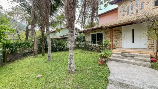 Casa de Condomínio com 4 Quartos à venda, 240m² no Rio Tavares, Florianópolis