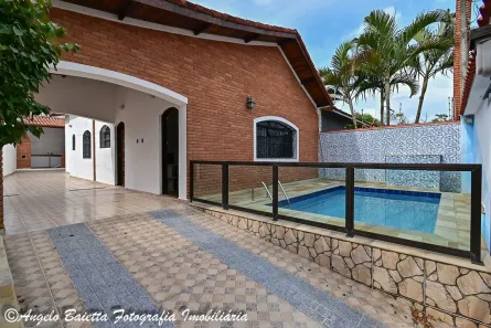 Casa com 3 Quartos à venda, 130m² no Bal Stella Maris, Peruíbe