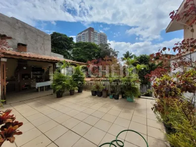 Casa com 3 Quartos à venda, 243m² no Jardim Los Angeles, São Paulo