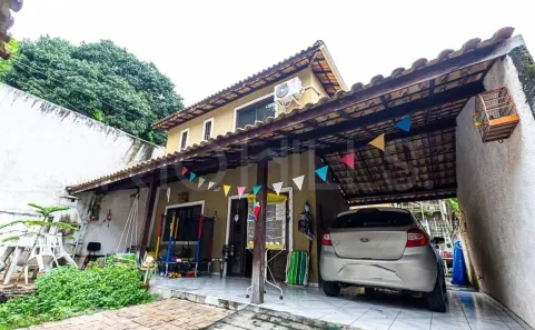 Casa com 3 Quartos à venda, 200m² no Santa Rosa, Niterói