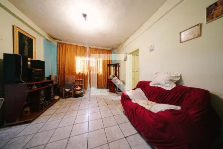 Casa com 7 Quartos à venda, 300m² no Vila Araguaia, São Paulo