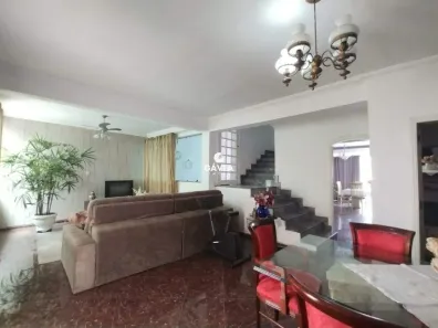 Casa com 4 Quartos à venda, 450m² no Embaré, Santos