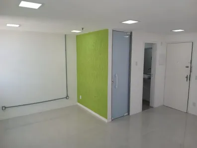 Sala Comercial para alugar, 28m² no Penha, Rio de Janeiro