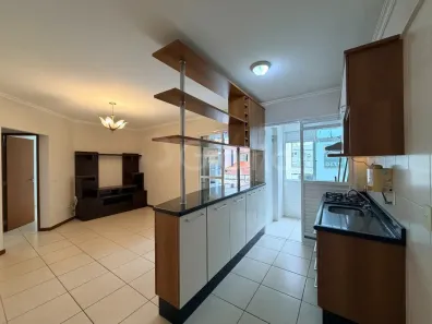 Apartamento com 2 Quartos à venda, 60m² no Centro, Florianópolis
