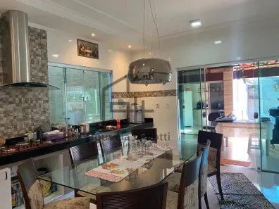 Casa com 3 Quartos à venda, 260m² no Jardim Arco Verde, Anápolis