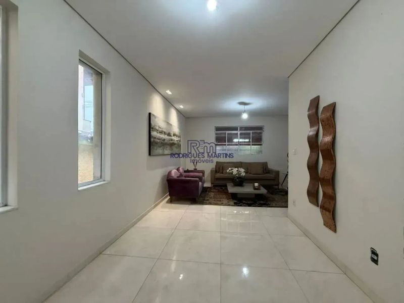 Casa com 3 quartos — Caiçaras, Belo Horizonte