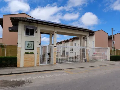 Casa com 2 Quartos para alugar, 58m² no Prefeito José Walter, Fortaleza