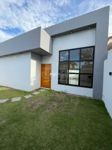 Casa com 3 Quartos à venda, 126m² no Lagoa, Macaé