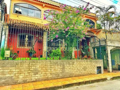 Casa com 4 Quartos à venda, 120m² no Rústico, Volta Redonda