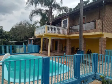 Fazenda/Sítio com 5 Quartos à venda, 1500m² no , Paraibuna