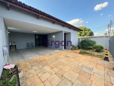 Casa com 4 Quartos à venda, 481m² no Vila São Luiz, Goiânia