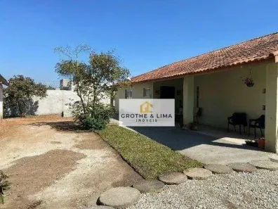 Fazenda/Sítio com 3 Quartos à venda, 291m² no Vila Areao, Taubaté