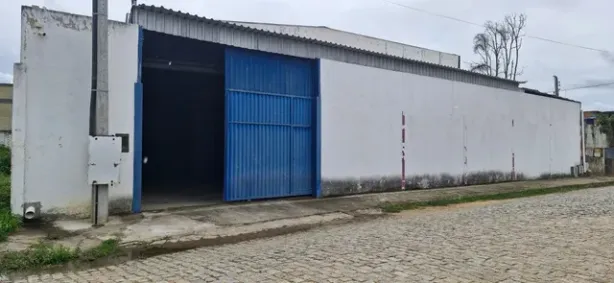 Galpão/Depósito/Armazém para alugar, 700m² no Parque Leopoldina, Campos dos Goytacazes