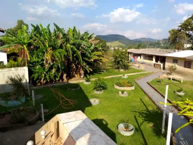 Fazenda/Sítio com 3 Quartos à venda, 180m² no Centro, Mairiporã