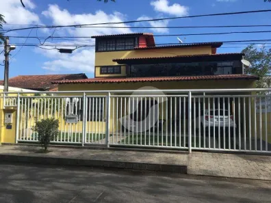Casa com 5 Quartos à venda, 360m² no Itaipu, Niterói