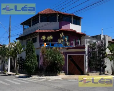 Casa com 4 Quartos para alugar, 213m² no Jardim dos Ipês, Suzano