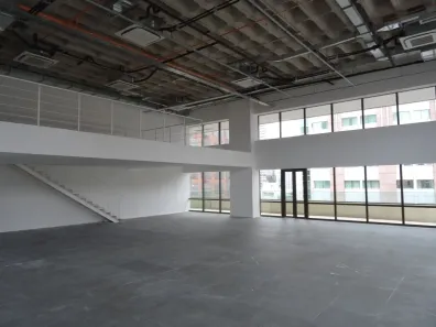 Sala Comercial para alugar, 820m² no Vila Olímpia, São Paulo