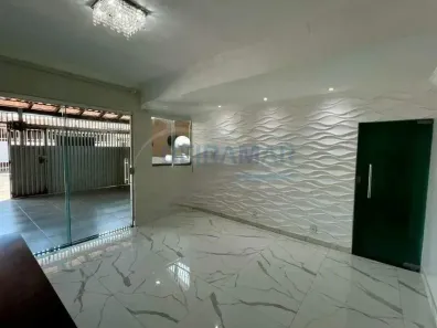 Casa com 5 Quartos à venda, 207m² no Samambaia Sul, Brasília