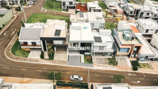 Casa de Condomínio com 3 Quartos à venda, 220m² no Olímpico, Londrina