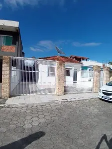 Casa de Condomínio com 2 Quartos à venda, 80m² no Centro, Camboriú