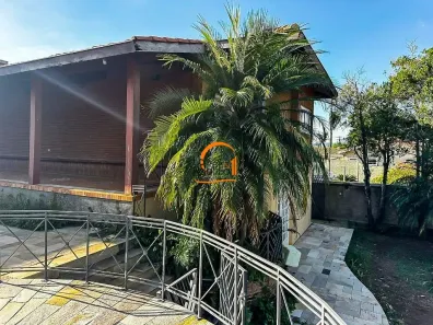 Casa com 4 Quartos à venda, 700m² no Vila Petrópolis, Atibaia
