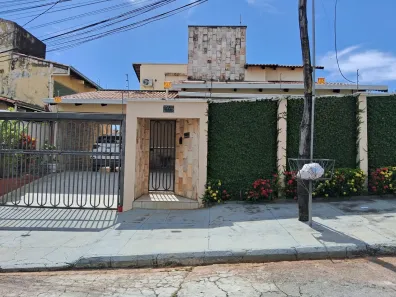Casa com 5 Quartos à venda, 307m² no Parque Industrial de Goiânia, Goiânia
