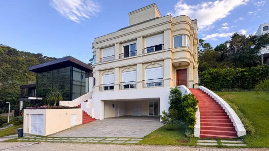 Casa de Condomínio com 4 Quartos à venda, 319m² no Cacupé, Florianópolis