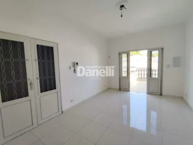 Casa com 2 Quartos para alugar, 72m² no Vila São José, Taubaté