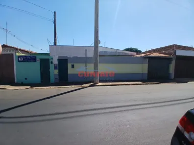 Casa com 2 Quartos à venda, 151m² no Vila São José, São Carlos