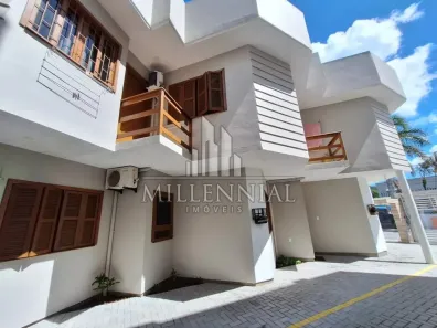 Prédio Residencial com 8 Quartos à venda, 390m² no Canasvieiras, Florianópolis