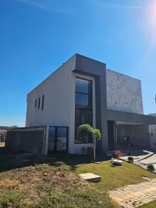 Casa de Condomínio com 4 Quartos à venda, 300m² no Jardins Porto, Senador Canedo