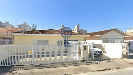 Apartamento com 1 Quarto para alugar, 40m² no Trindade, Florianópolis
