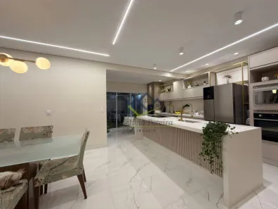 Sobrado com 4 Quartos à venda, 160m² no Caxangá, Suzano