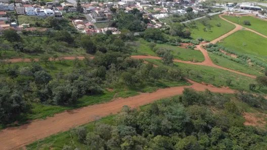 Lote/Terreno à venda, 369m² no Felipe Cláudio de Sales, Pedro Leopoldo