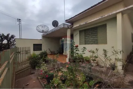 Casa com 4 Quartos à venda, 217m² no Centro, Andradina