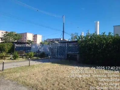 Apartamento com 2 Quartos à venda, 40m² no Mário Quintana, Porto Alegre